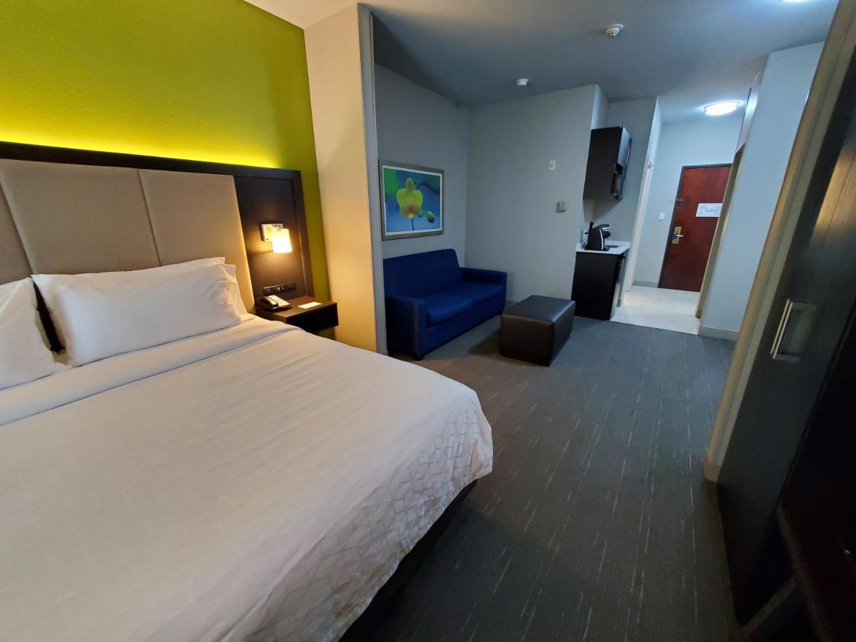 Holiday Inn Express Pearland By Ihg Esterno foto