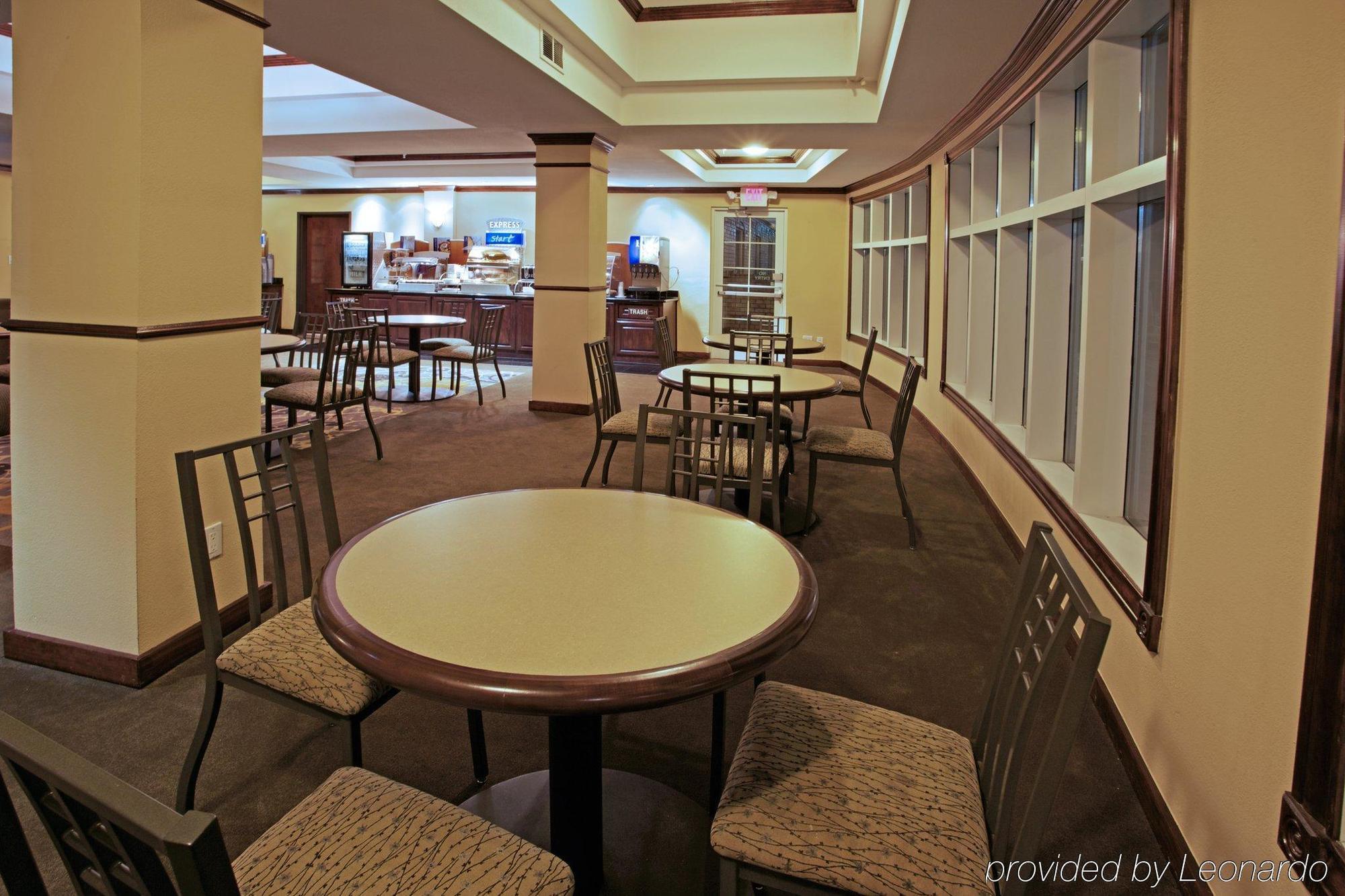 Holiday Inn Express Pearland By Ihg Ristorante foto