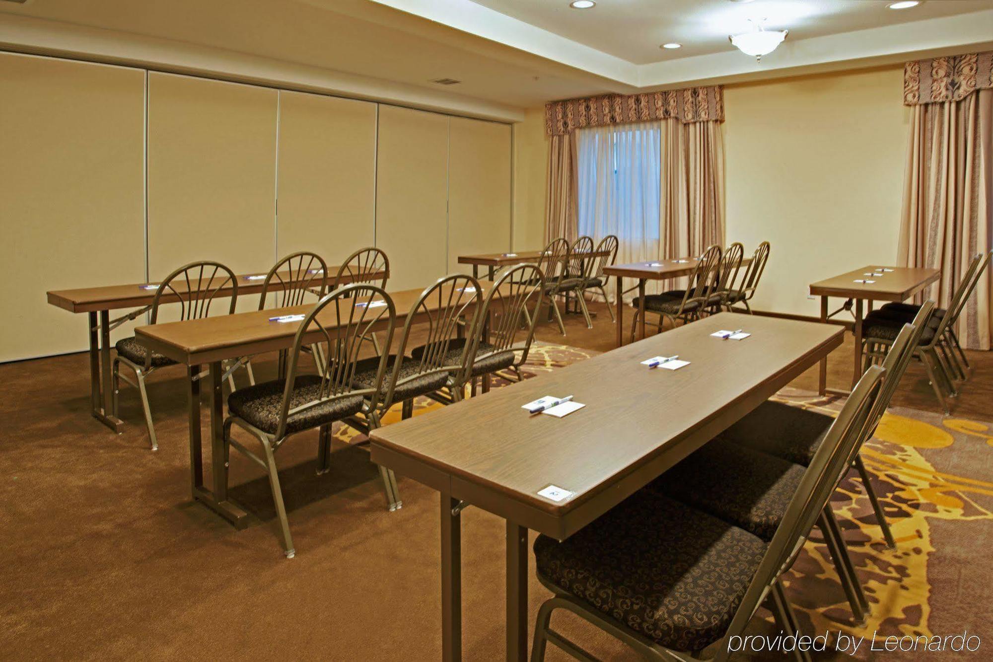 Holiday Inn Express Pearland By Ihg Servizi foto